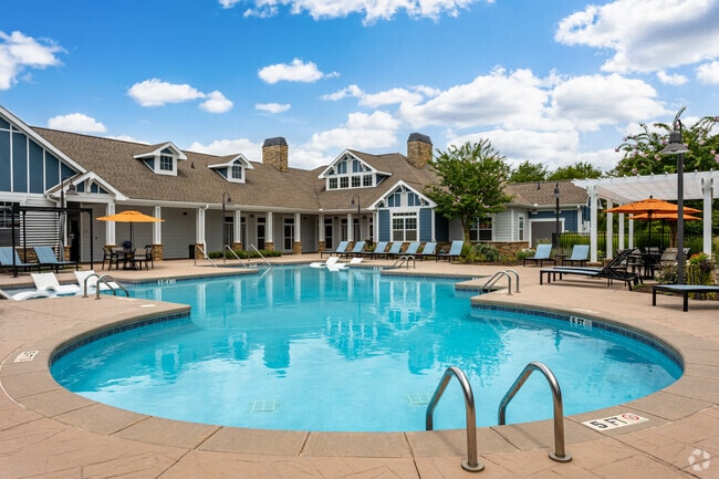 Pool - Wellsley Park at Deane Hill Apartments