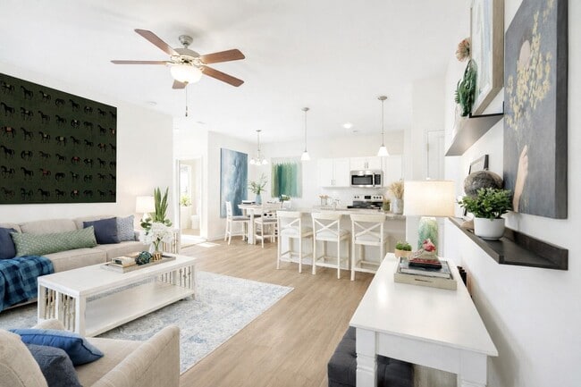 Building Photo - The Palms at Edgewater