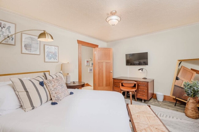 Photo - 318 Saratoga Ave Unit ID1061624P