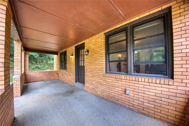 Photo - 4465 Mt Troy Rd Ext Unit 1