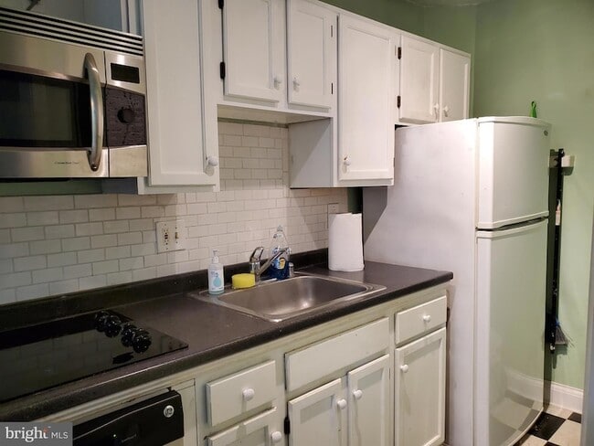 Photo - 1719 N Troy St Unit 8393