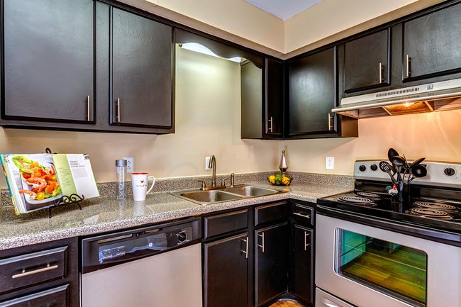 Photo - Jamestown Apartments