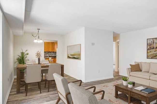 Photo - Curren Terrace Apartment Homes