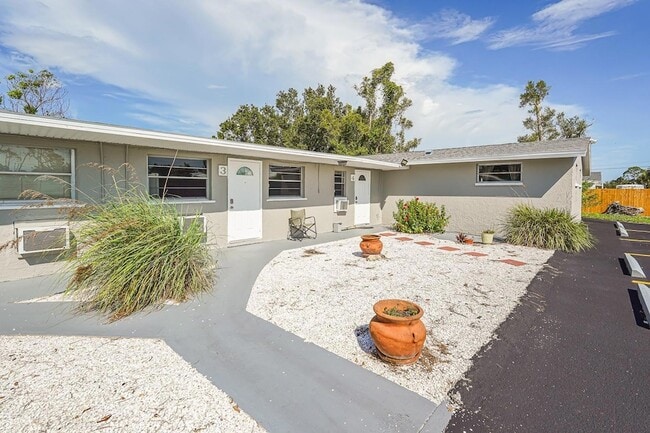 Photo - 2021 Pennsylvania Ave Unit 2