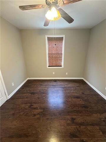 Photo - 8633 Nelson St