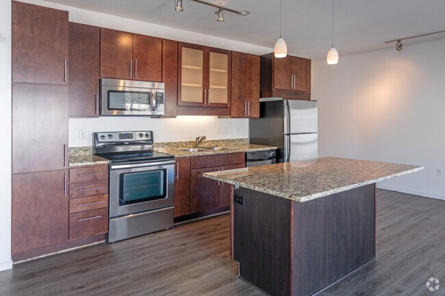 1BR,1BA - 835SF - 1800 Lake Apartments