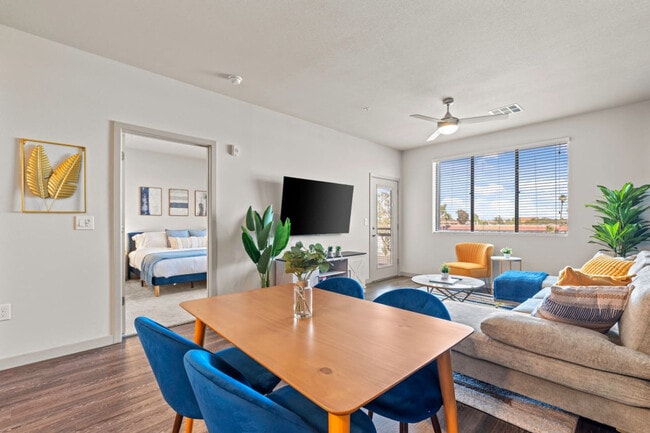 Photo - 711 W Broadway Rd Unit ID1366983P