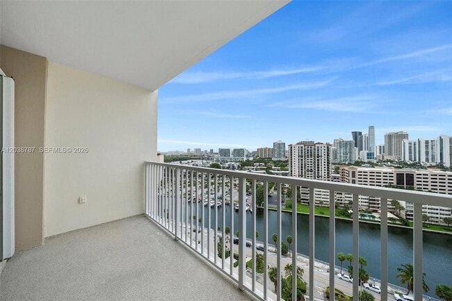 Photo - 300 Bayview Dr Unit 1711