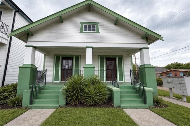Building Photo - 1737 Duels St
