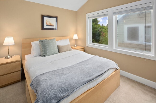 Photo - 2717B E Yesler Wy Unit SI ID1035856P