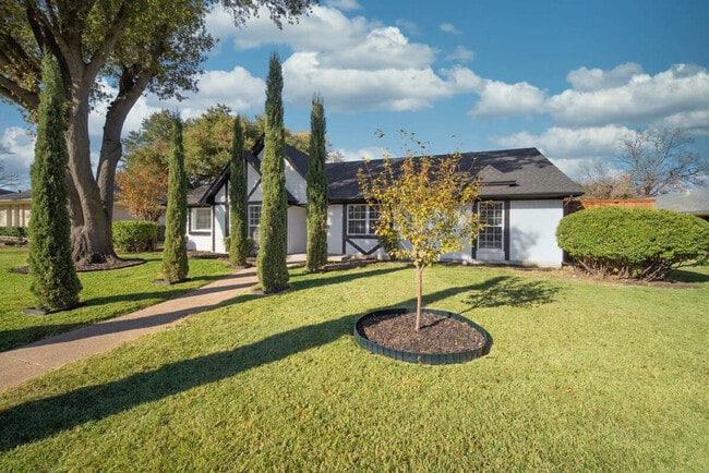 Photo - 2421 Regal Rd Unit ID1019483P