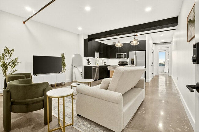 Photo - 115 W 5th St Unit ID1322459P