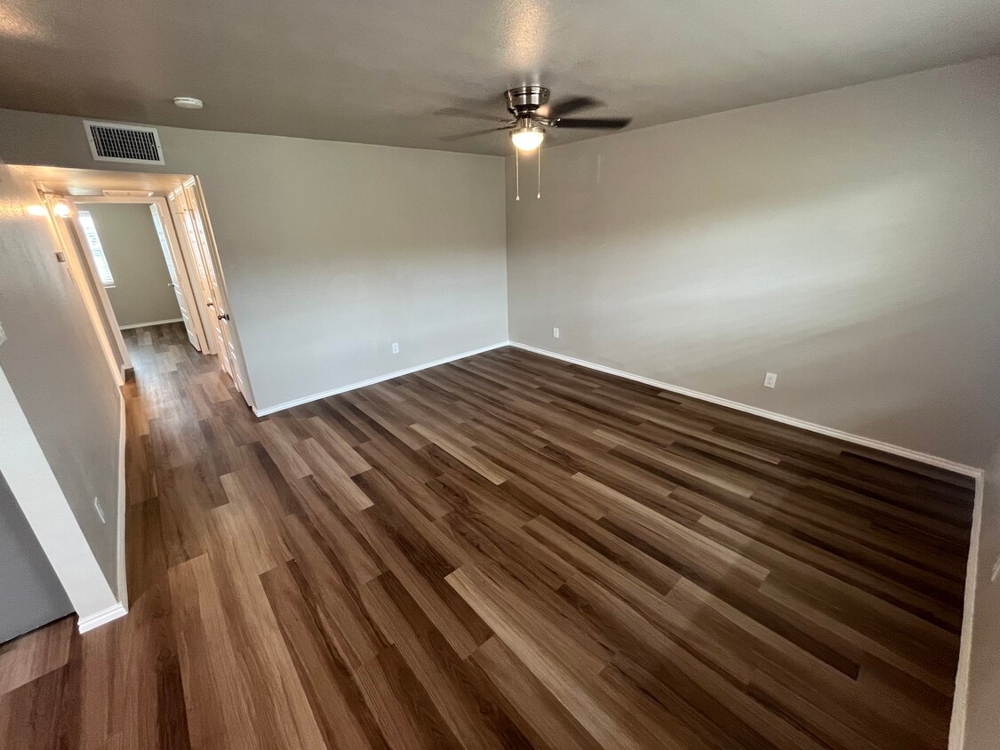 Floor Plan - Two Bedroom Small - Premium