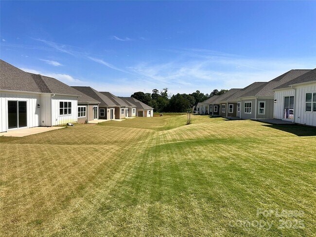 Photo - 4715 Anise Cir