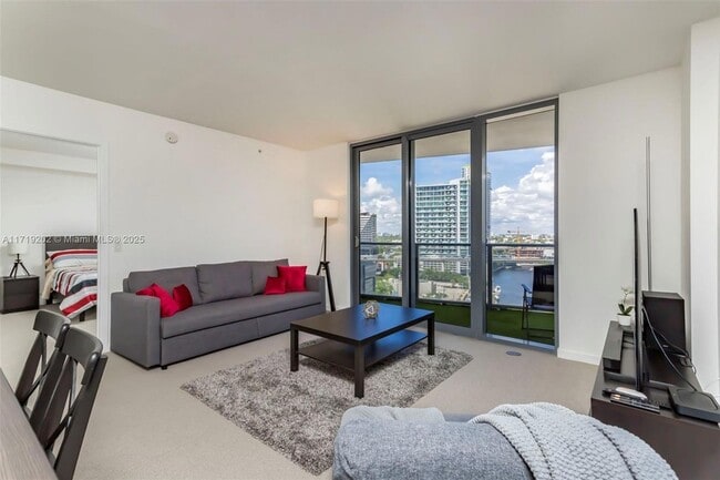 Photo - 31 SE 6th St Unit 1902