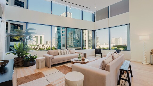 Photo - 36 NE 2nd St Unit SI ID1507403P