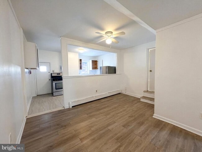 Photo - 2603 E Somerset St