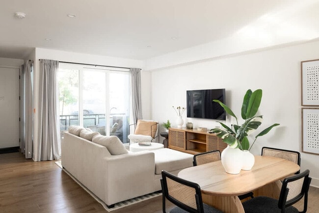 Photo - 1045 32nd St Unit SI ID1574620P