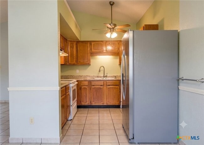 Photo - 2404 Fieldstone Dr