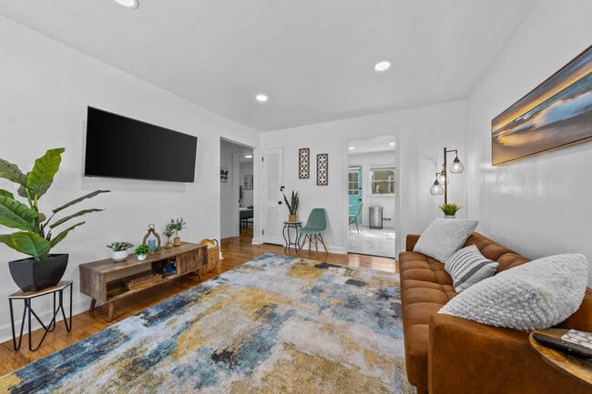 Building Photo - 172 Cherry St Unit ID1328014P