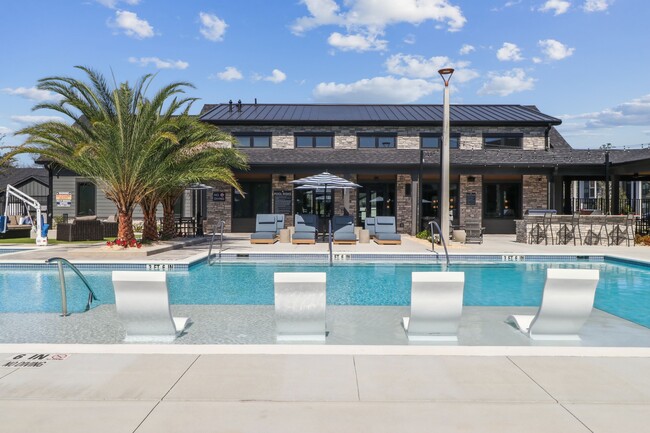 Building Photo - The Liliana Apartment Homes