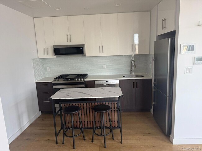 Photo - 97-29 64th Rd