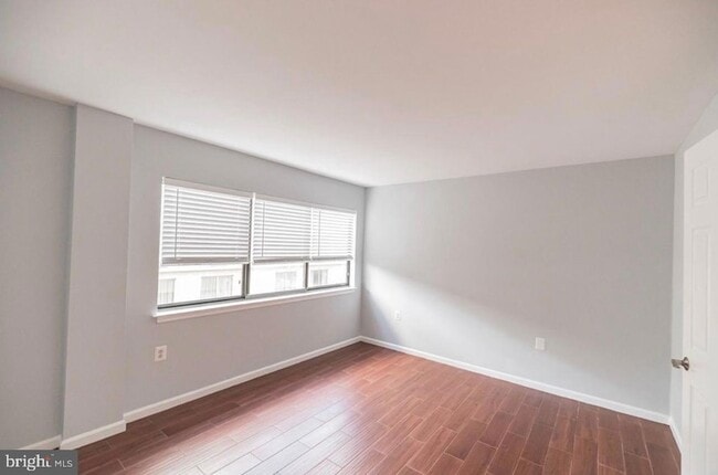Photo - 1301 N Courthouse Rd Unit 1009