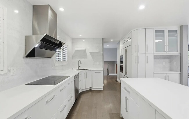 Photo - 339 Vine St Unit ID1421755P