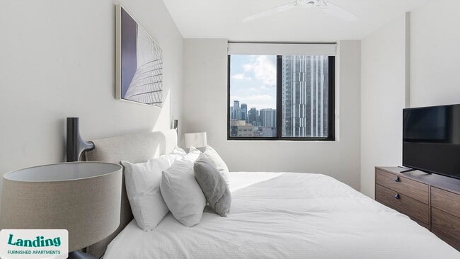 Photo - 698 NE 1st Ave Unit CMW-1904