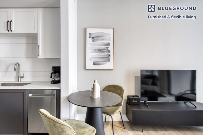 Photo - 419 SE 2nd St Unit FL4-ID11