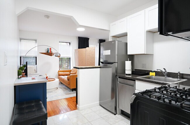 Photo - 317 E 75th St Unit SI ID1032001P