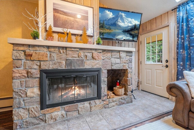 Photo - 450-454 4 O'Clock Rd Unit SI ID1608875P