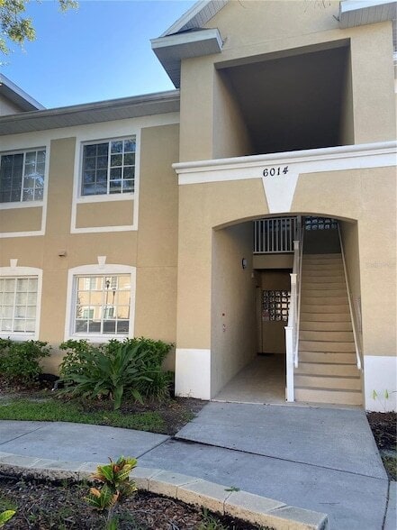 Building Photo - 6014 Portsdale Pl Unit 101