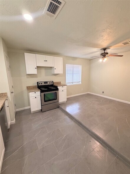 Photo - 4527 Fitzwater Dr
