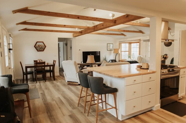 Photo - 1109 S Fess Ave Unit ID1303757P