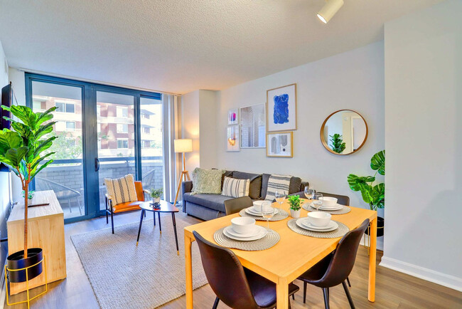 Building Photo - 901 N Pollard St Unit FL2-ID1022359P