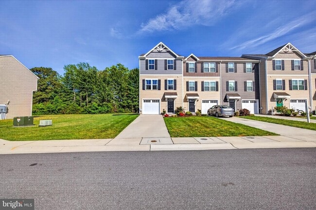 Photo - 6364 Pebblebrook Dr