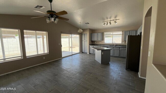 Photo - 1690 E Countrywalk Ln