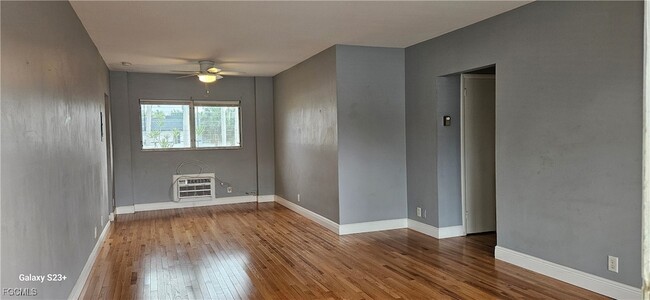 Photo - 2544 First St Unit 202