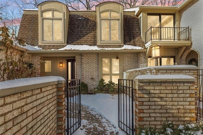 Photo - 1360 Bramblebush Run