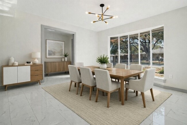 Photo - 2325 Regal Rd