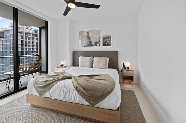 Photo - 701 NE 1st Ave Unit ID1028793P