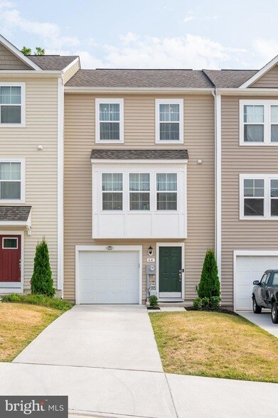 Photo - 64 Tate Manor Dr