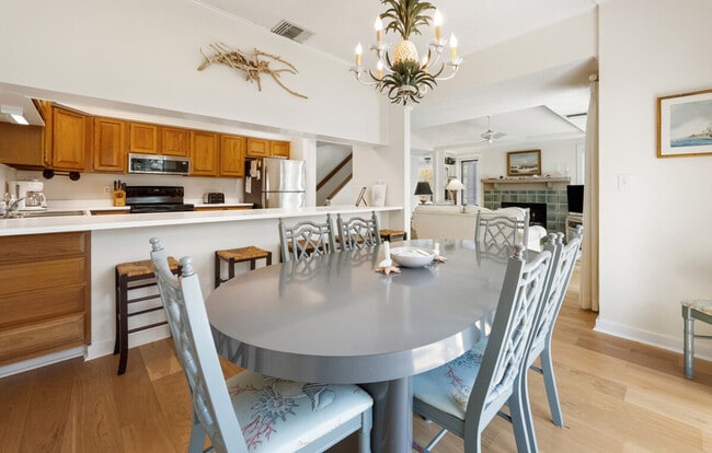 Photo - 1 Pioneer Loop Unit ID1253429P