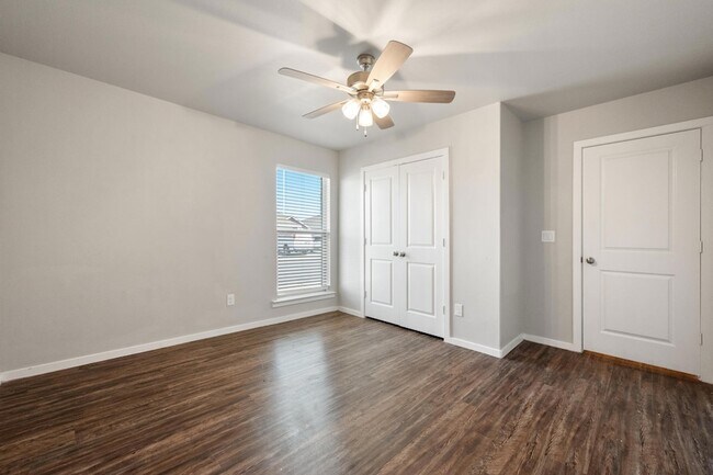 Photo - 2022 Kenwood Ave