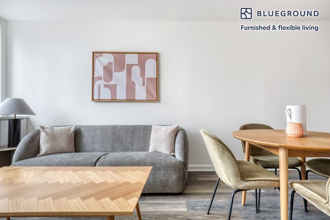 Photo - 520 W 43rd St Unit FL27-ID1068