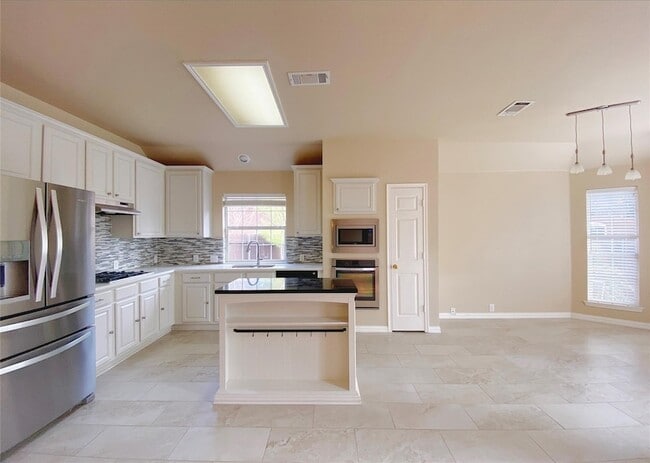 Photo - 3224 Heatherbrook Dr