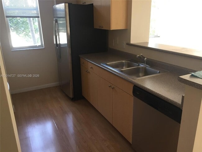 Photo - 1900 Van Buren St Unit 214