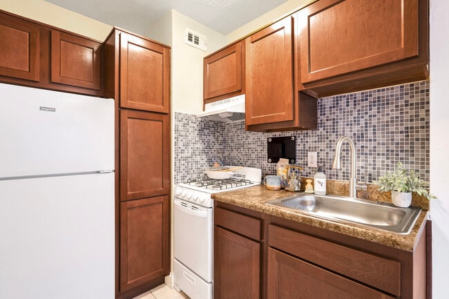 Photo - The Cromwell