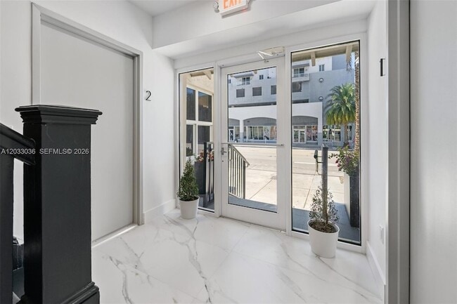 Building Photo - 403 SW 12th Ave Unit 3